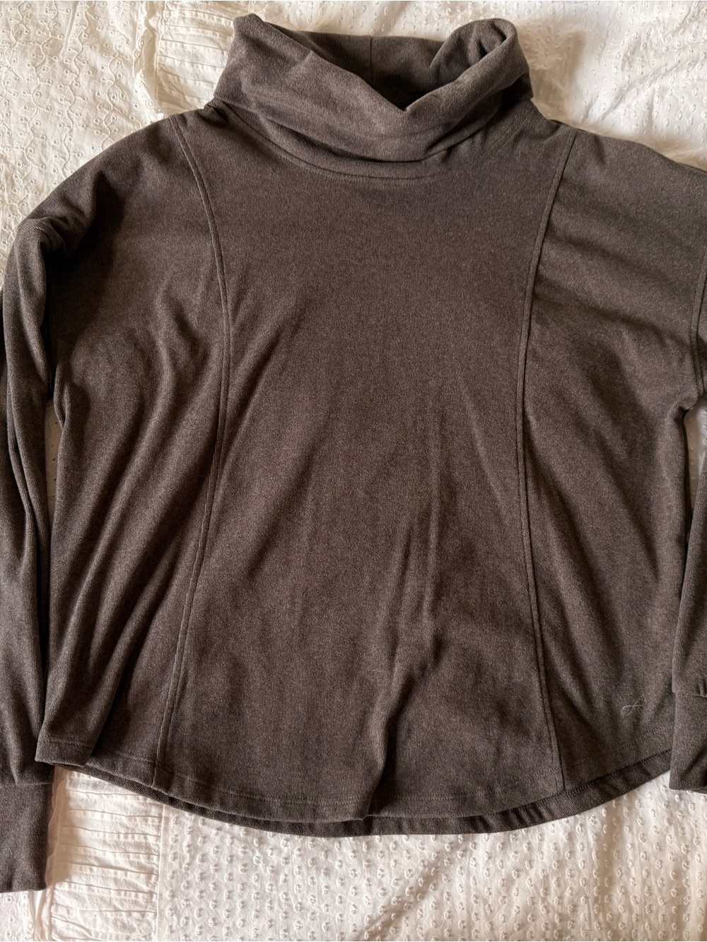 Freely Turtleneck Long-Sleeve Top